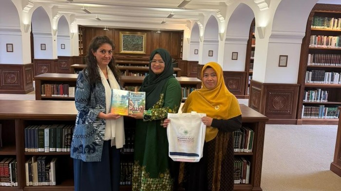 Penyerangan buku Mendikdasmen di Universitas Oxford