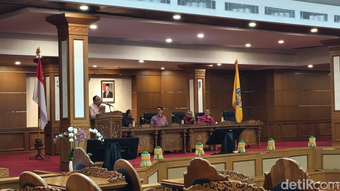 Rapat paripurna DPRD Provinsi Bali di Kantor DPRD Provinsi Bali, Jumat (25/9/2026). (Foto: Putu Yonata/detikBali)