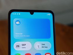 Unboxing Samsung Galaxy A08, Baterai 6.000 mAh Bisa Dicicil Rp 200 Ribuan