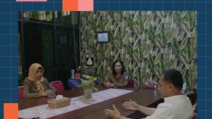 Video: Teguran Keras dari Walkot Surabaya!  SDN-SMPN Tak Boleh Lagi Jual Seragam