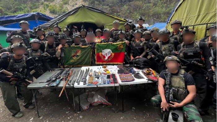 TNI terlibat kontak tembak dengan Organisasi Papua Merdeka (OPM) Kodap VIII/Intan Jaya pimpinan Daniel Aibon Kogoya di Kabupaten Intan Jaya.