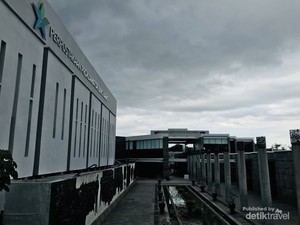 Menyusuri Sejarah di Perpustakaan Proklamator Bung Karno