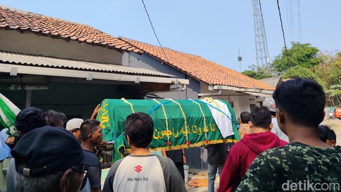 Wanita korban penusukan di Cirebon meninggal dunia