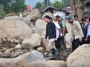 Video: Wanti-wanti Gibran ke Pemda Usai Tinjau Lokasi Banjir Solok