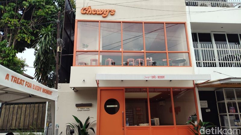 Chewy's Kemang