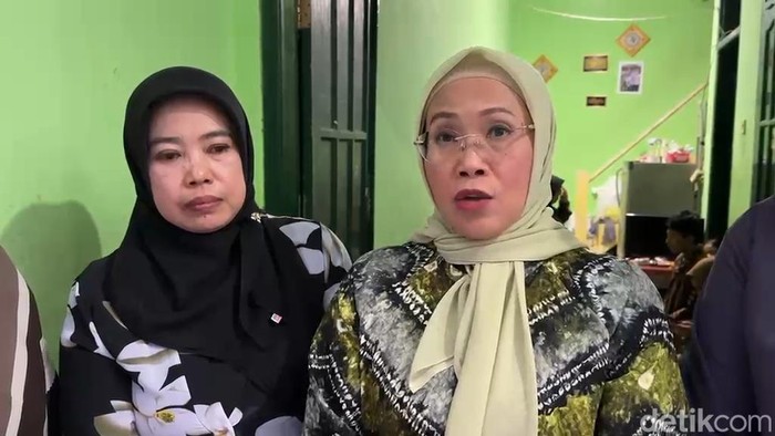 Direktur Reserse PPA-PPO Polda Jatim Kombes Ganis Setyaningrum (kanan).