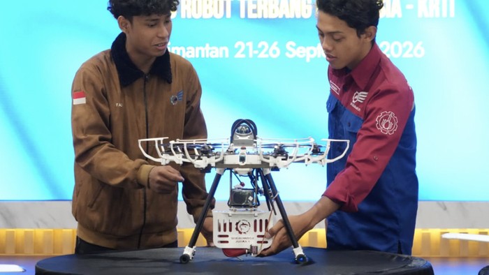Divisi Vertical Take-Off and Landing (VTOL) memperkenalkan inovasi Real-Time Kinematic (RTK) yang memiliki sensor LiDAR agar pesawat tetap dapat terbang secara presisi dan cepat di area tanpa GP