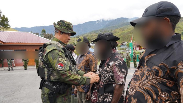 Empat anggota OPM di Puncak Jaya nyatakan kembali ke NKRI.