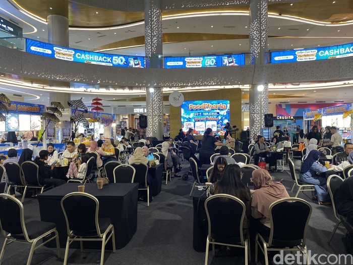 Foodphoria Vol. 20 di TSM Cibubur