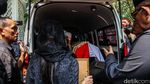 Guruh Soekarnoputra Berpulang, Jenazah Diantar ke Karet Bivak
