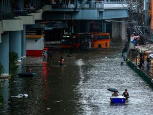 Pabrik Toyota Terdampak Banjir Thailand, Produksi Terhenti Sementara