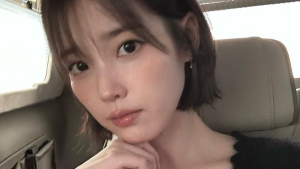 Pilih IU Rambut Pendek atau Panjang, UAENA?