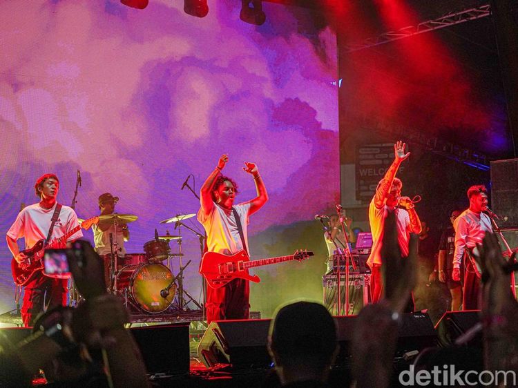 Killing Me Inside Re:union Bikin Nostalgia Pecah di Pestapora 2026