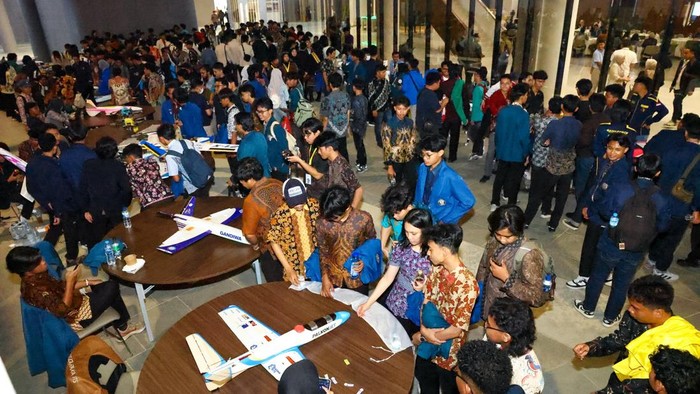 Kontes Robot Terbang di IKN.