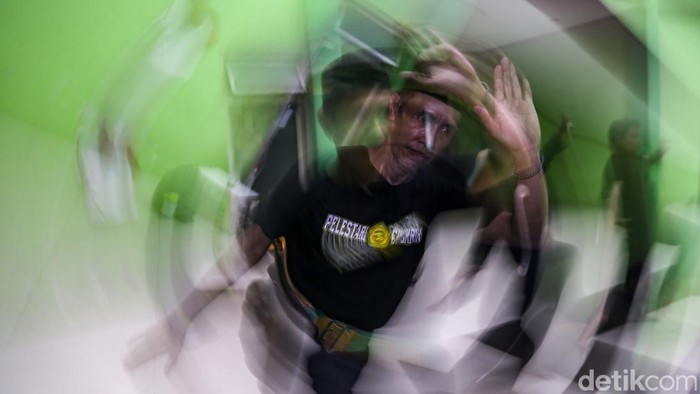 Silat Cingkrik terus diwariskan lintas generasi di Rawa Belong, Jakarta Barat. Anak-anak hingga remaja rutin berlatih demi menjaga warisan budaya Betawi.
