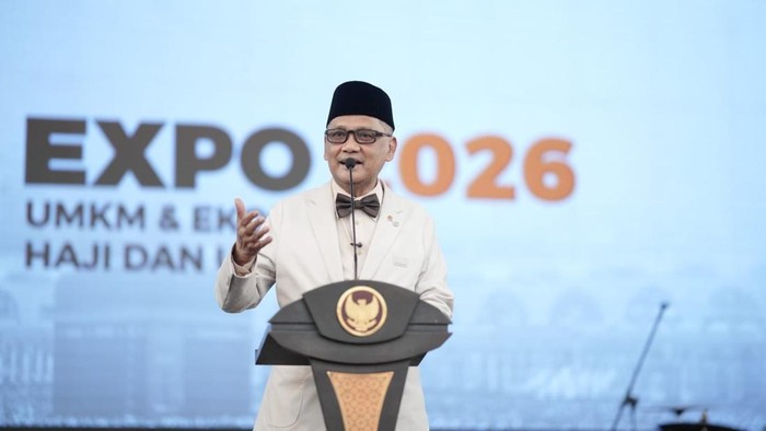 Menteri Haji dan Umrah RI Mochamad Irfan Yusuf dalam Expo UMKM dan Ekosistem Haji dan Umrah 2026 dan kick of Manasik Haji Akbar Nasional yang dipusatkan di stadion Wilis Kota Madiun Jawa Timur, Jumat (25/9/2026).