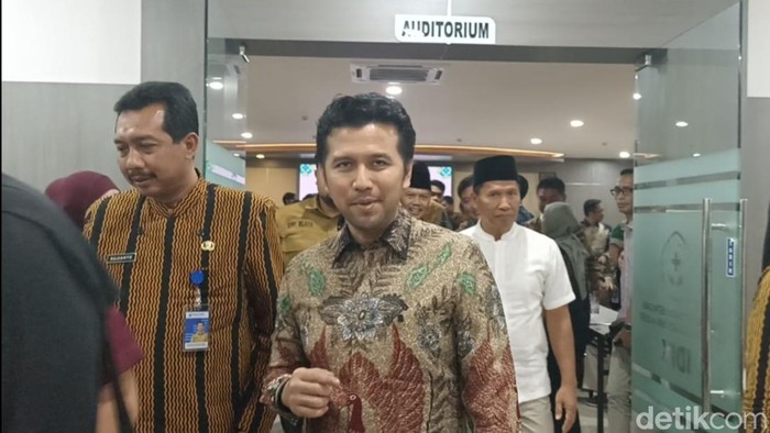 Plt Gubernur Jatim Emil Elestianto Dardak saat melakukan kunjungan ke Tulungagung.