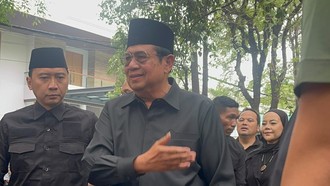 SBY hingga JK Melayat ke Rumah Duka Guruh Soekarnoputra