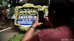 Rumah Duka Guruh Soekarnoputra Dibanjiri Karangan Bunga