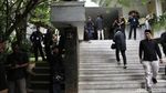 Rumah Duka Guruh Soekarnoputra Dibanjiri Karangan Bunga