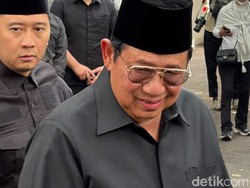 SBY Beri Penghormatan Terakhir Buat Guruh Soekarnoputra