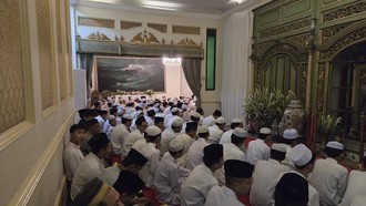 Guruh Soekarnoputra Wafat, Keluarga Gelar Tahlilan Bersama Anak Yatim Piatu