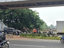 Barrier Beton Taman Flyover Pesing Akan Dirapatkan, Tutup Celah Pemotor