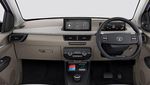Begini Interior Sedan Rp 90 Jutaan yang Konsumsi BBM-nya 19 Km/L