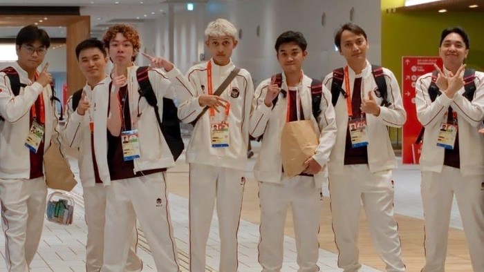 Timnas Esports Indonesia berhasil mengalahkan Singapura di nomor pertandingan Pokemon Unite Asian Games 2026. Kemenangan ini menjadikan Indonesia sebagai juara Grup B dan lolos ke perempat final.