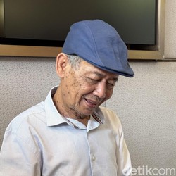 Eksklusif! Ahmad Tohari Soal Karya Baru: Menulis Itu Tugas Hidup