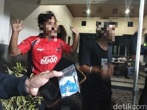 Akting ODGJ Gagal, 2 Pengedar Obat Haram di Cianjur Ditangkap