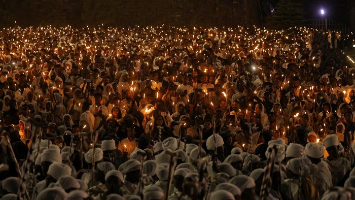 Ethiopian Orthodox choir members sing during the Meskel Festival to commemorate the discovery of the True Cross on which Jesus Christ was crucified, at Meskel Square in Addis Ababa, Ethiopia September 26, 2026. REUTERS/Tiksa Negeri