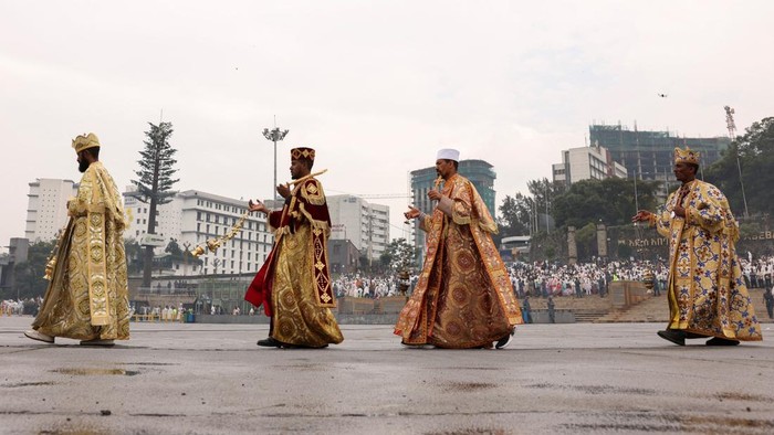 Ethiopian Orthodox choir members sing during the Meskel Festival to commemorate the discovery of the True Cross on which Jesus Christ was crucified, at Meskel Square in Addis Ababa, Ethiopia September 26, 2026. REUTERS/Tiksa Negeri