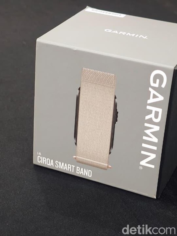Review Garmin CIRQA: Wearable Tanpa Layar untuk Mengurangi Distraksi
