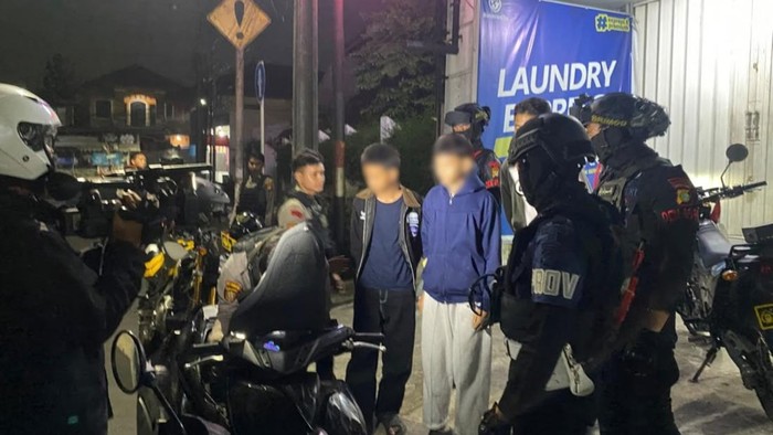 Polisi Bubarkan Balap Liar-Tawuran di Jaktim, 2 Pemuda Diamankan