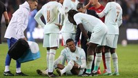 Kok Bisa-bisanya Kylian Mbappe Sampai Cedera Lutut?