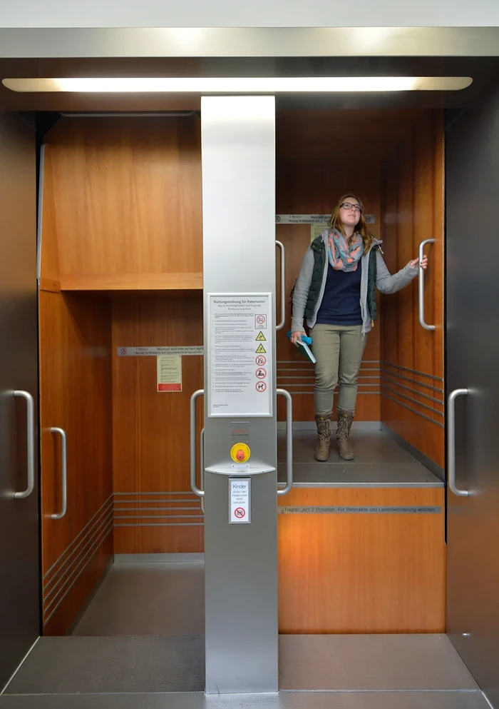 lift paternoster