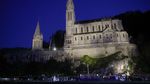 Paus Leo Berdoa di Gua Massabielle, Lourdes