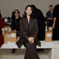 Sebelumnya Yoona telah memukau netizen sebagai wajah untuk dua rumah mode Italia berbeda, Valentino dan Miu Miu dalam gelaran Milan Fashion Week. Foto: dok. X