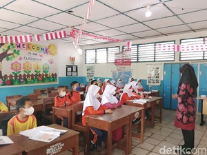 Daerah-daerah Ini Masih Terapkan PJJ, Kualitas Udara Buruk Imbas Karhutla