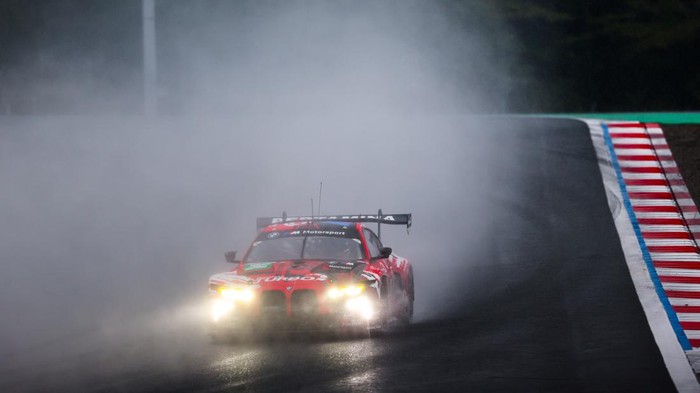 Hujan bikin sesi kualifikasi 6 Hours of Fuji batal, Sean Gelael start posisi ke-14. 