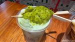 Cicip Ayam Latte Viral di Jakarta yang Laku Hampir 1.000 Gelas!