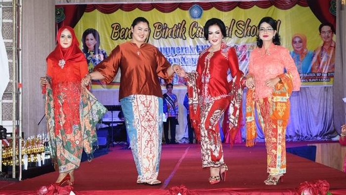 Batik Kalimantan Tengah.