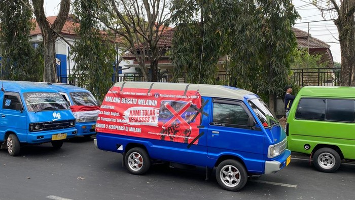 Demo sopir angkot di Malang