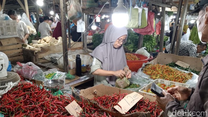 Harga pangan di Pasar KM 5 Palembang yang sebagian mengalami kenaikan