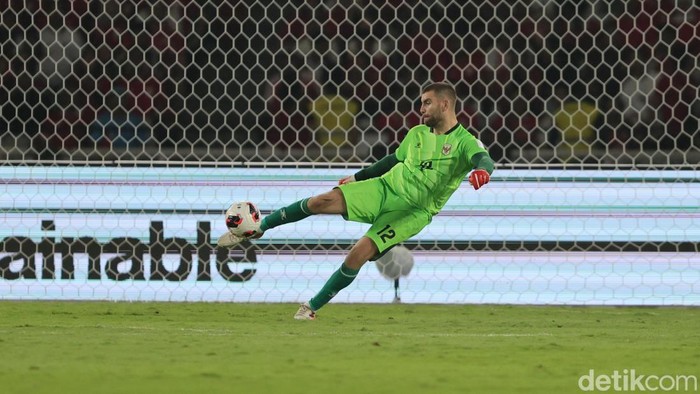 Laga Indonesia vs Malaysia berakhir tanpa pemenang dengan skor 0-0 di Stadion Utama Gelora Bung Karno, Jakarta, Senin (28/9/2026) malam WIB.Timnas Indonesia yang bermain dengan 10 pemain sejak menit ke-37 mampu menahan Malaysia dalam duel lanjutan FI