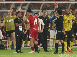 Thom Haye Kena Kartu Merah, Warganet Ramai Bilang Layak