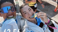 Tangis Bahagia Jennifer Bachdim Akhirnya Resmi Jadi Marathoner