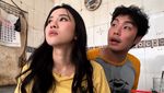 Seru! Jessica Jane dan Erwin Phang Makan di Warkop hingga Jajan Telur Gulung