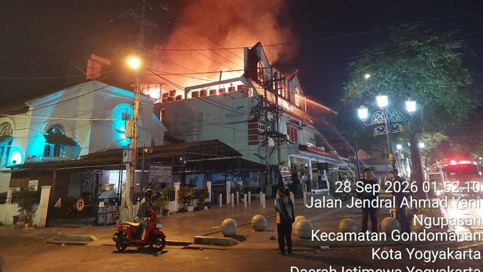Penampakan Toko Hamzah Batik Malioboro, Kota Jogja, yang kebakaran pada Senin (28/9/2026) dini hari tadi.
